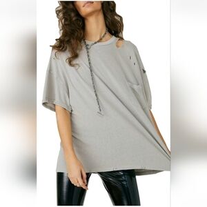 Free People We The Free Rubi Distressed T-shirt In Cashmere Sz M NWT MSRP $58